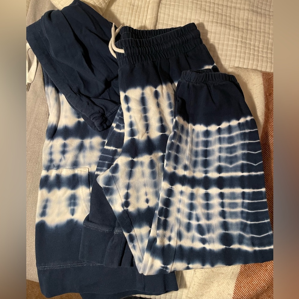 Old Navy Joggers & Zip Up Hoodie Tie Dye